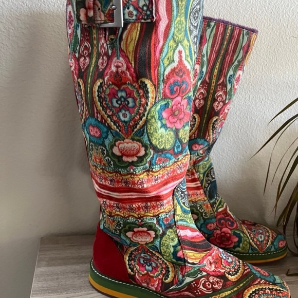 Desigual Alicante Boots Sz 10 fit 9.5 well - Picture 1 of 8